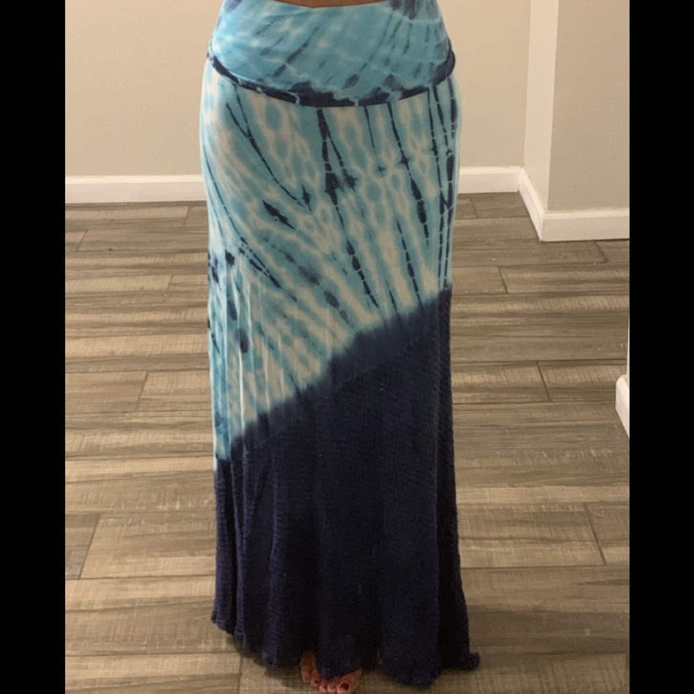 Maxi skirt